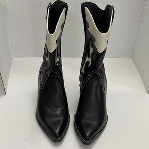 Universal Thread Black and White Western Boots Size 6.5